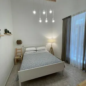 Desirehome , Bari Italie